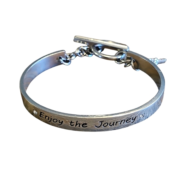BCBGeneration Bangle Affirmation Toggle Bracelet- Enjoy the Journey - Picture 1 of 5